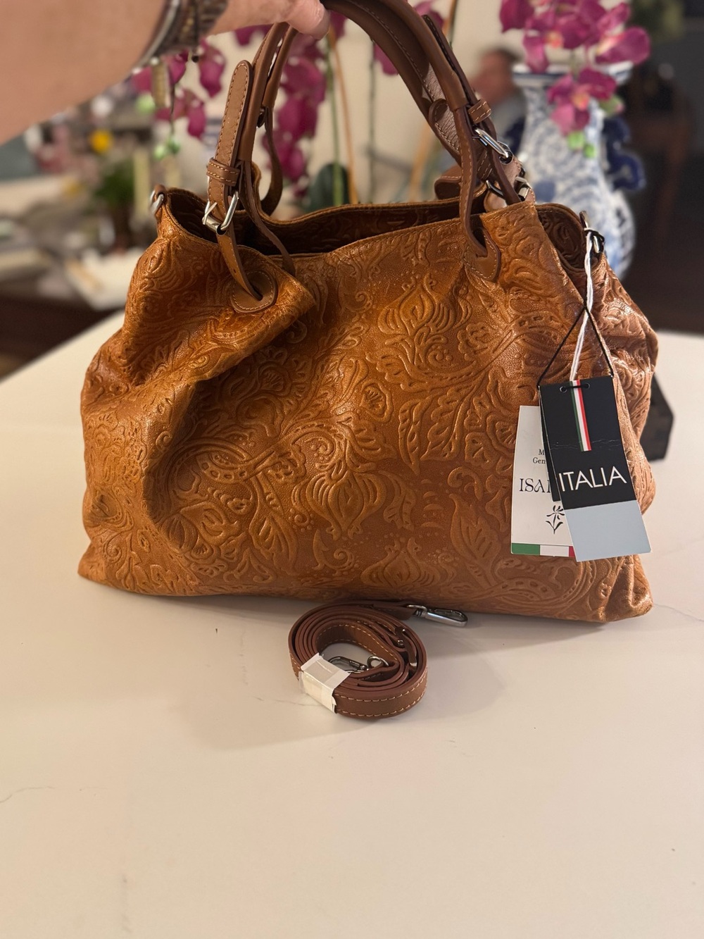 🤎🤎 NWT ISADORA ITALIAN LEATHER EMBOSSED TOTE BAG!